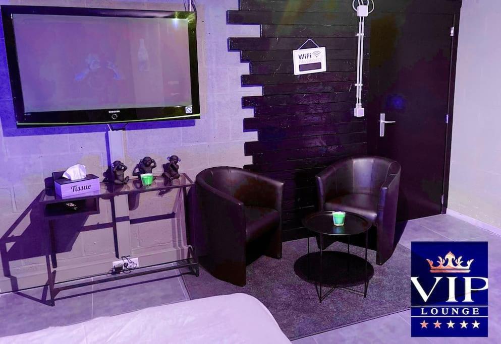 Vip Lounge Appartement Avec Jacuzzi Et Jardin Andenne Exterior photo