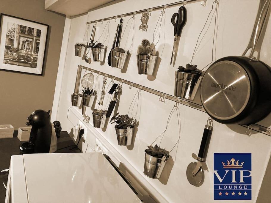 Vip Lounge Appartement Avec Jacuzzi Et Jardin Andenne Exterior photo